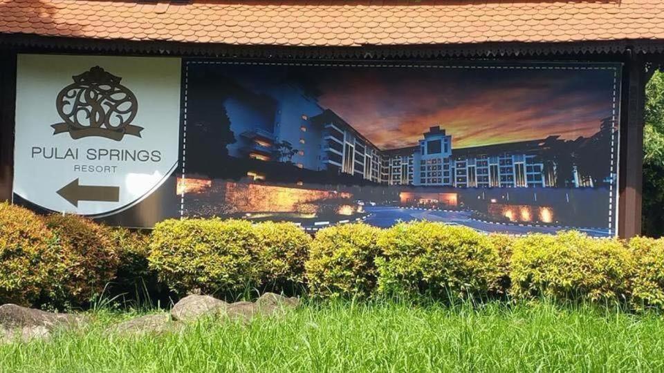 Pulai Spring Resort Kampung Kangkar Pulai Exterior photo